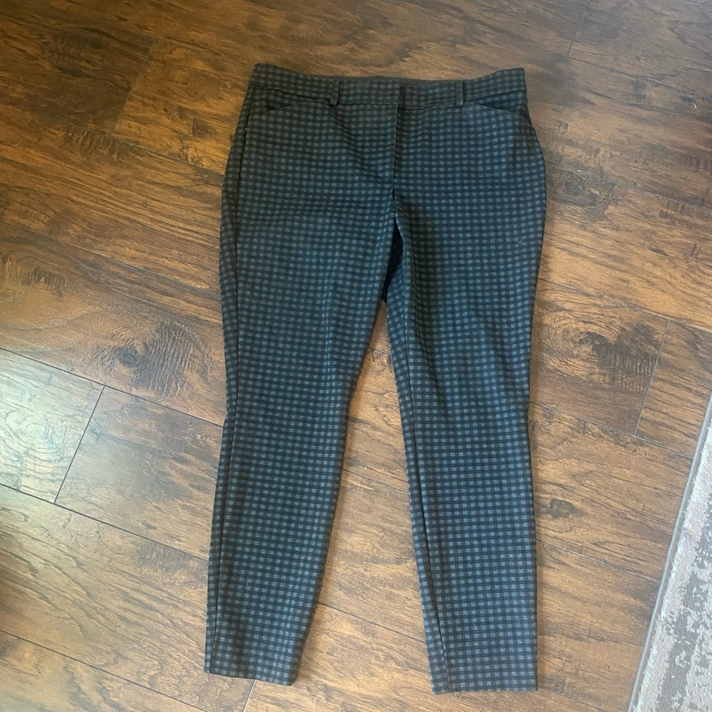 Express Stretch + Dress Pants